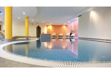 Italia Hotel San Martino di Castrozza, Exteriorul